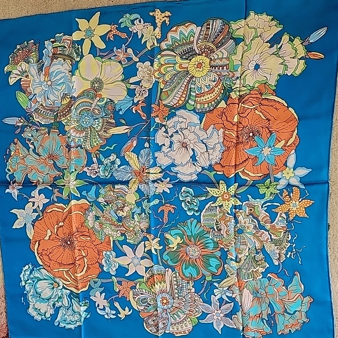 New 100 Silk Floral Scarf In Gift Box